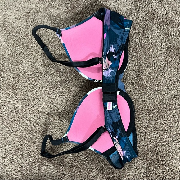 2/$45 PINK Victorias Secret Push-up Bra - Picture 3 of 3